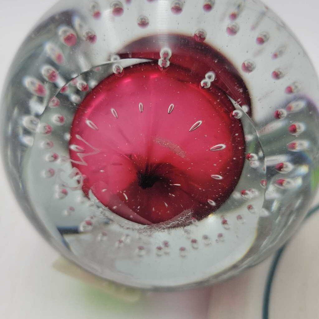 Cranberry paperweight (LIND)