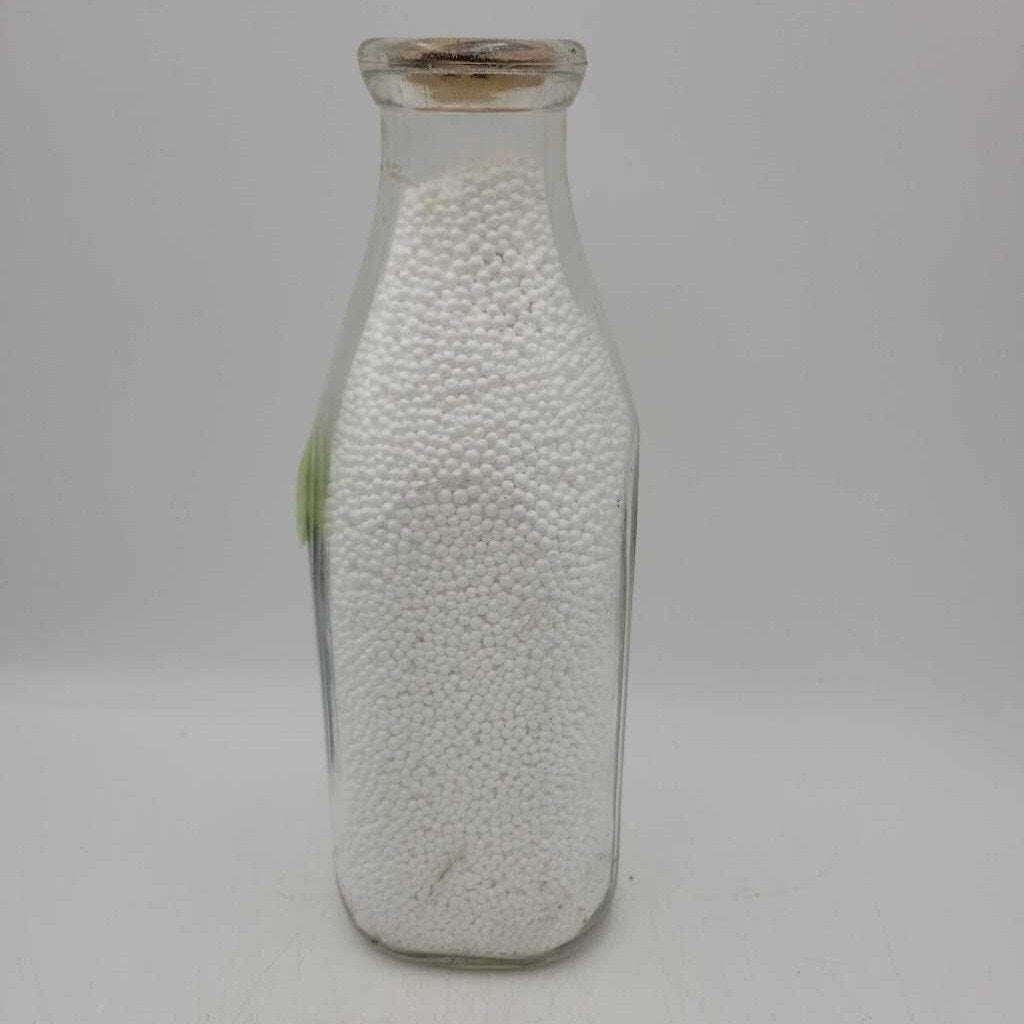 Woodhall's Dairy Milk Bottle Quart Hamilton (Jef)