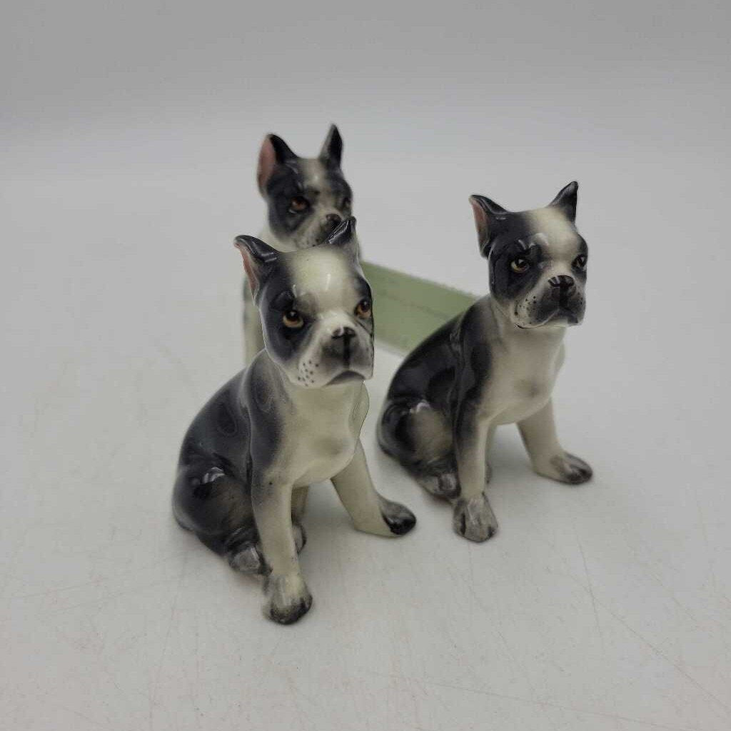 3 Bulldog Shakers (JAS)