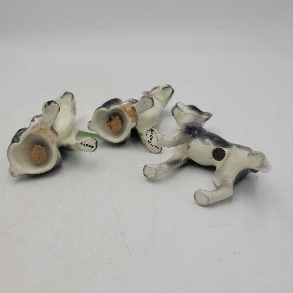 3 Bulldog Shakers (JAS)