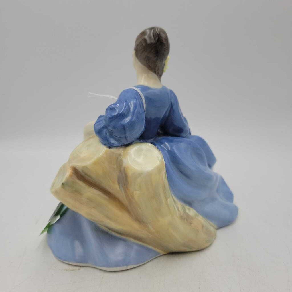 Royal Doulton "Elyse" HN2429 Figurine (RHA)