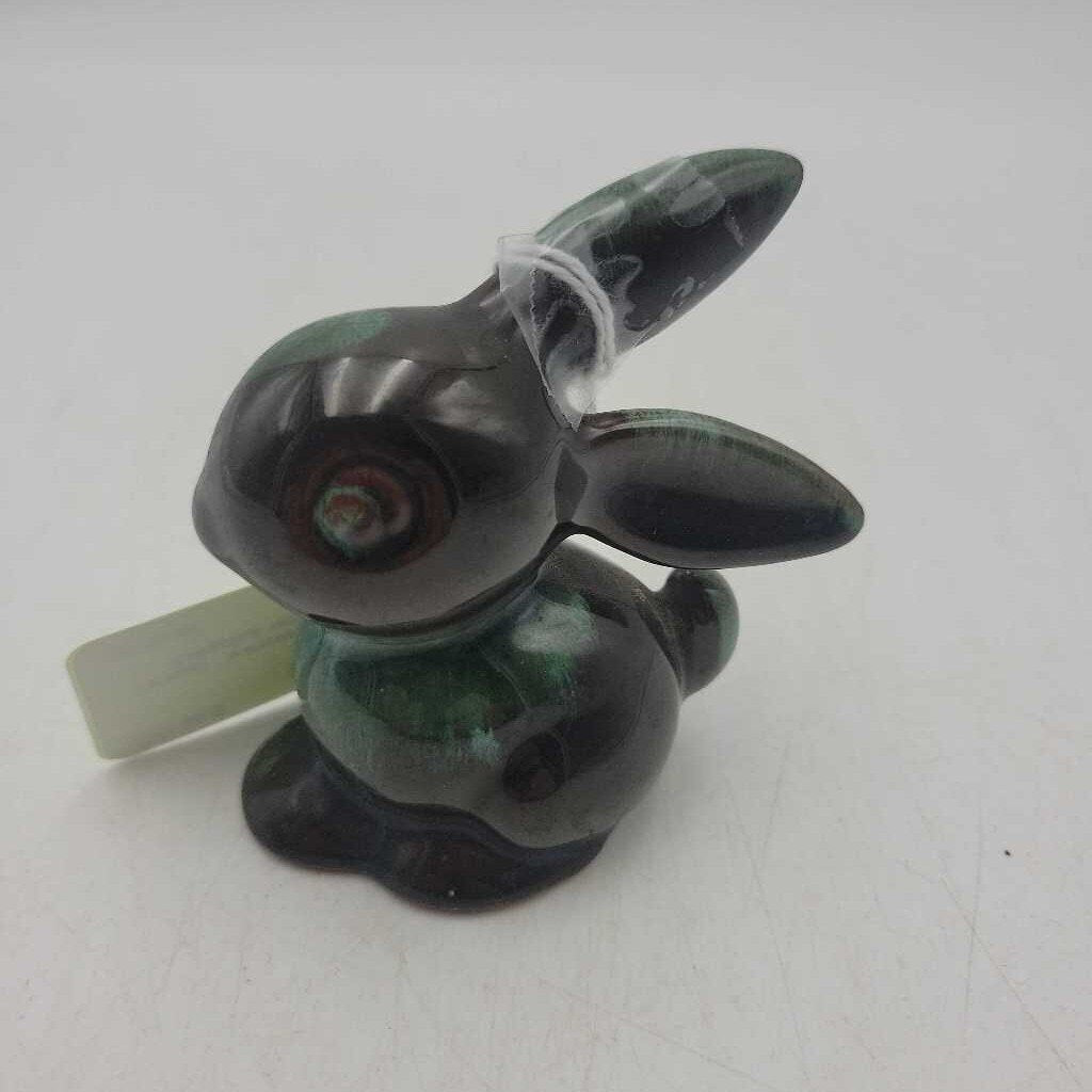Blue Mountain Pottery Rabbit bunny Miniature (RHA)