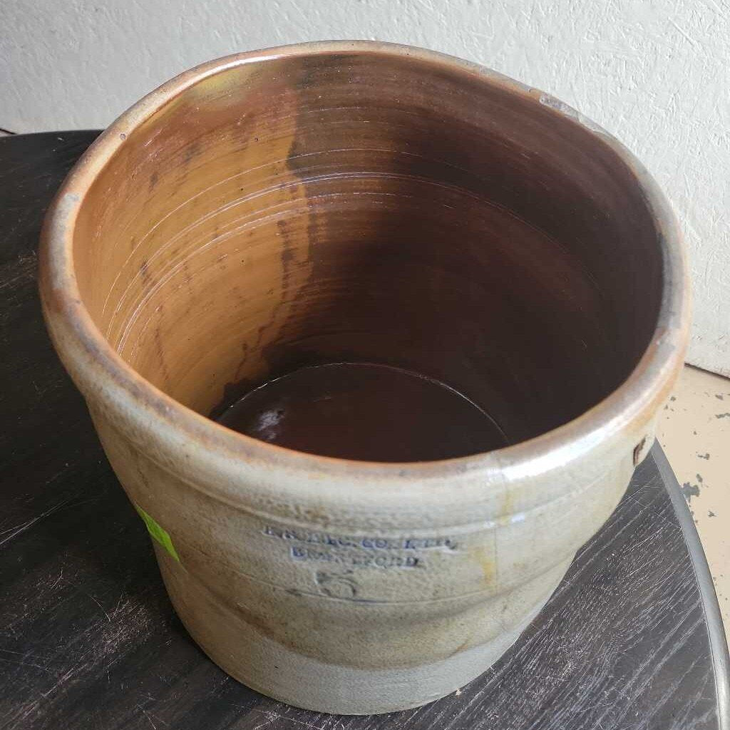 B.S Manufacture Brantford 5 Gal Crock (JAS)