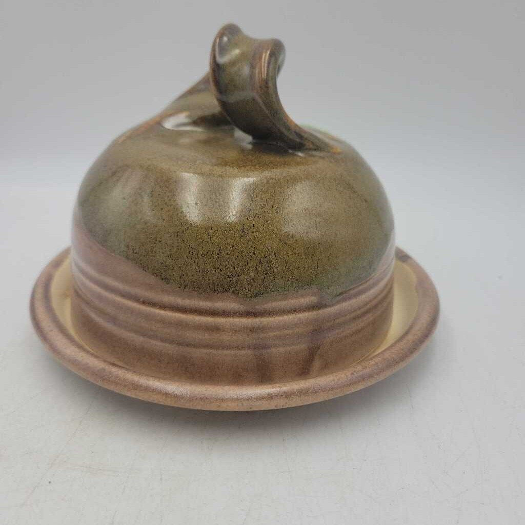 Pottery Butter Bowl with Lid (YVO) (510)