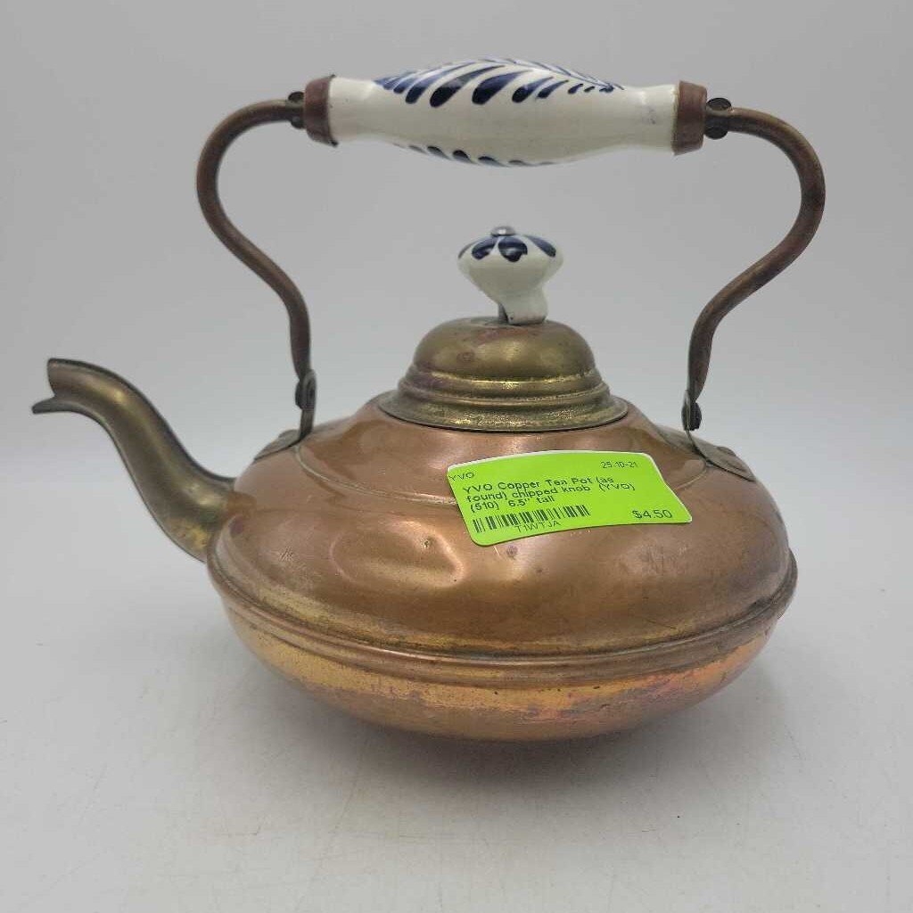 Copper Tea Pot (as found) chipped knob (YVO) (510)