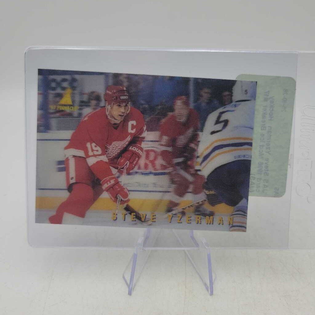 Steve Yzerman Hockey card 1996 Mcd Ice Breaker #17 (JAS)