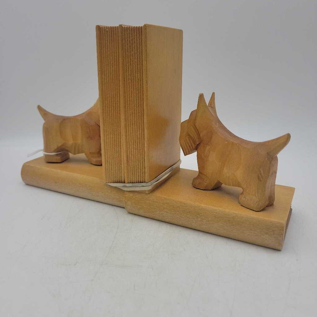 1930's Scottie Dog Wooden Bookends (RHA)