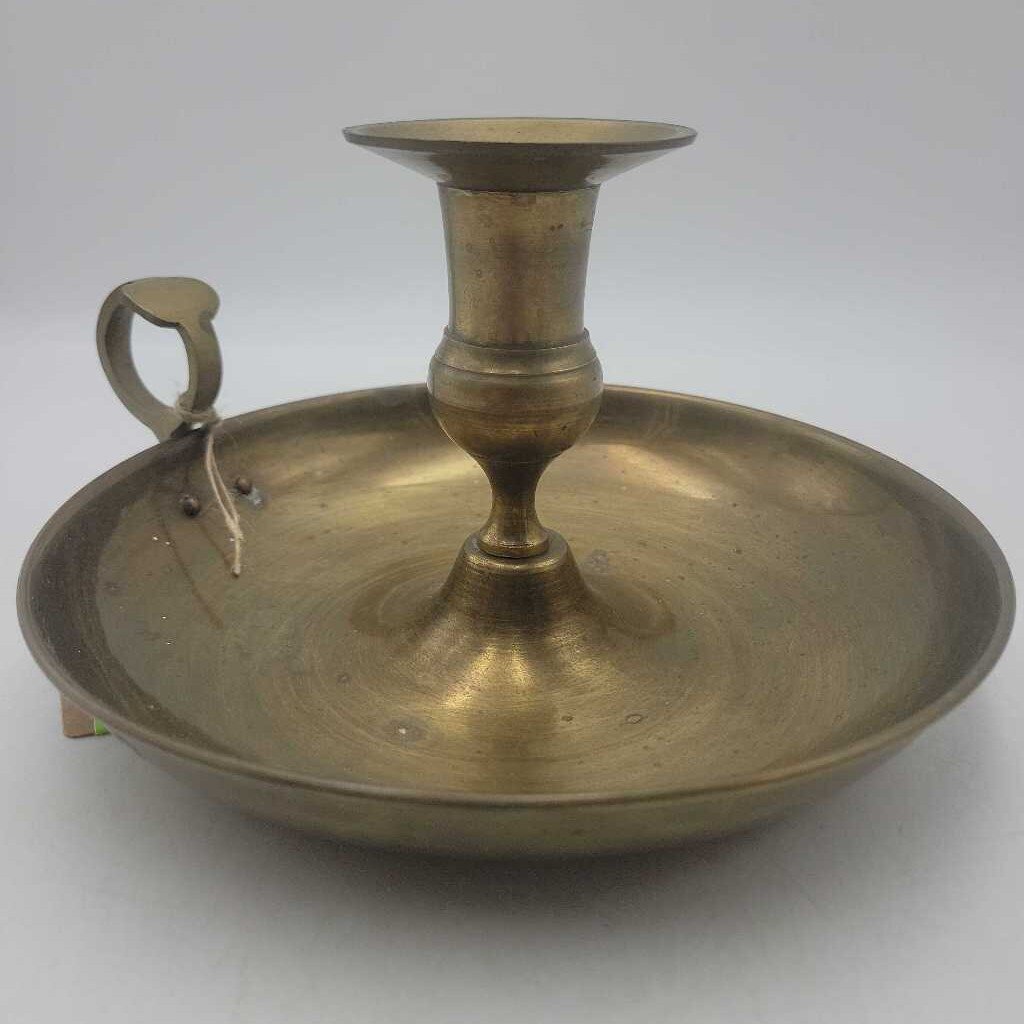 Extra-Large Brass Chamberstick w/ 8" Rnd Base (4.5"H)