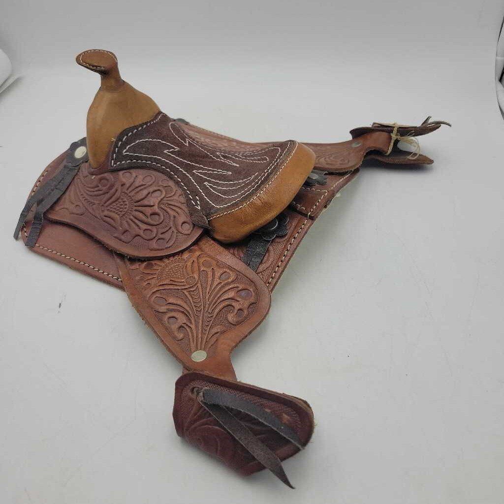 Miniature Leather Western Saddle (TWS)