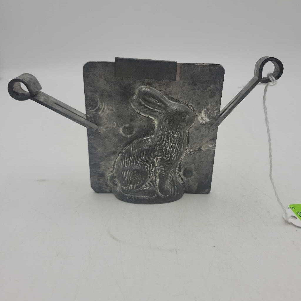 Tin 2 piece Bunny Mold (BS)