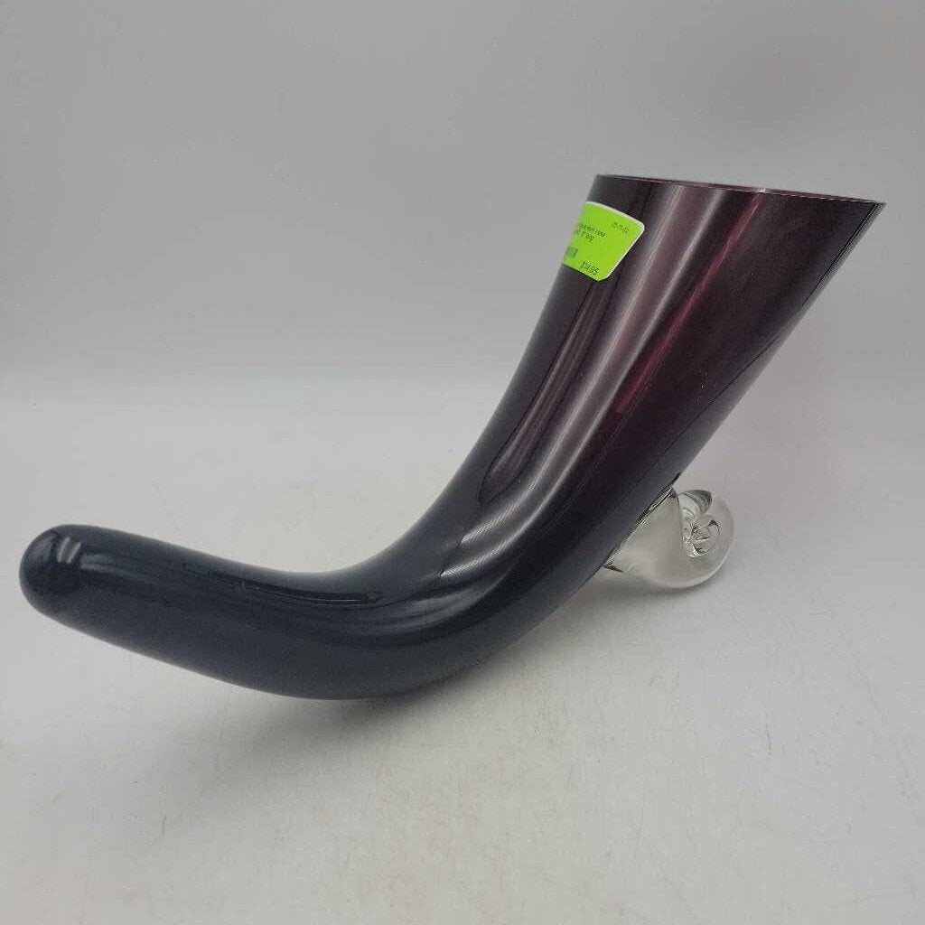 Art Glass Horn vase purple (WR)