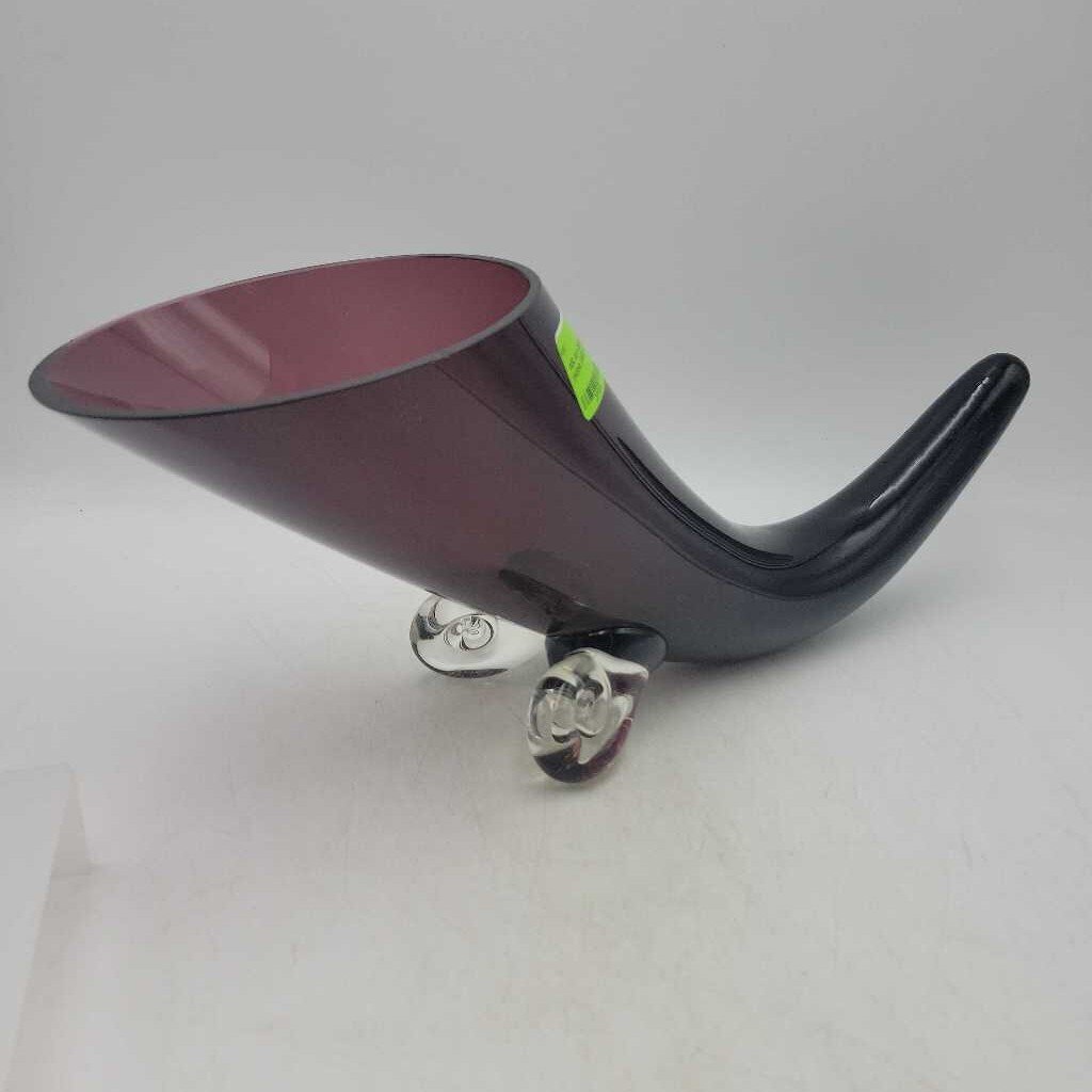 Art Glass Horn vase purple (WR)
