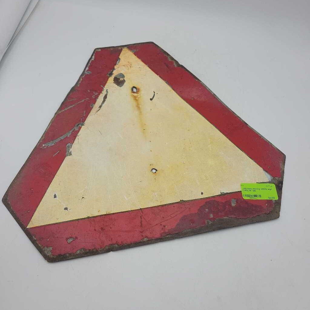 Slow moving vehicle sign (JAS)