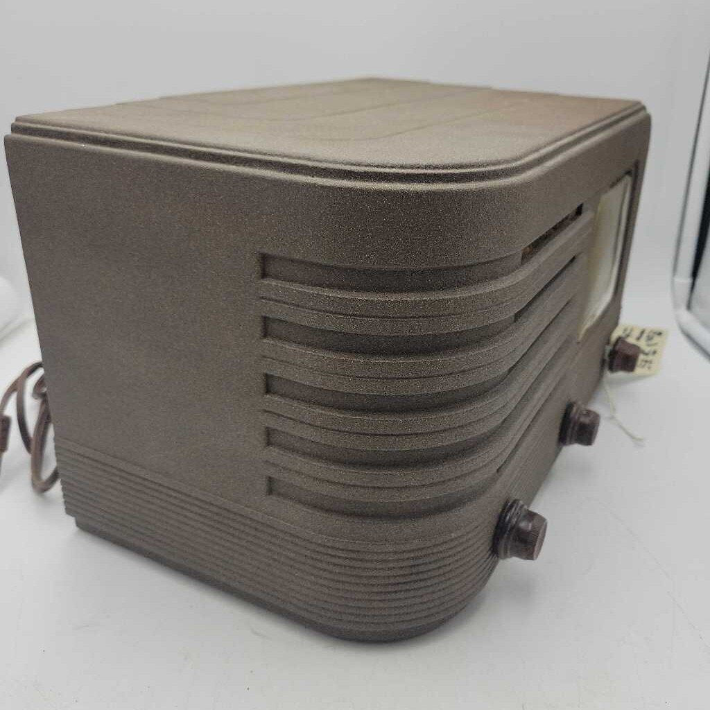 Stromberg Carlson Model 552 Radio (ED)