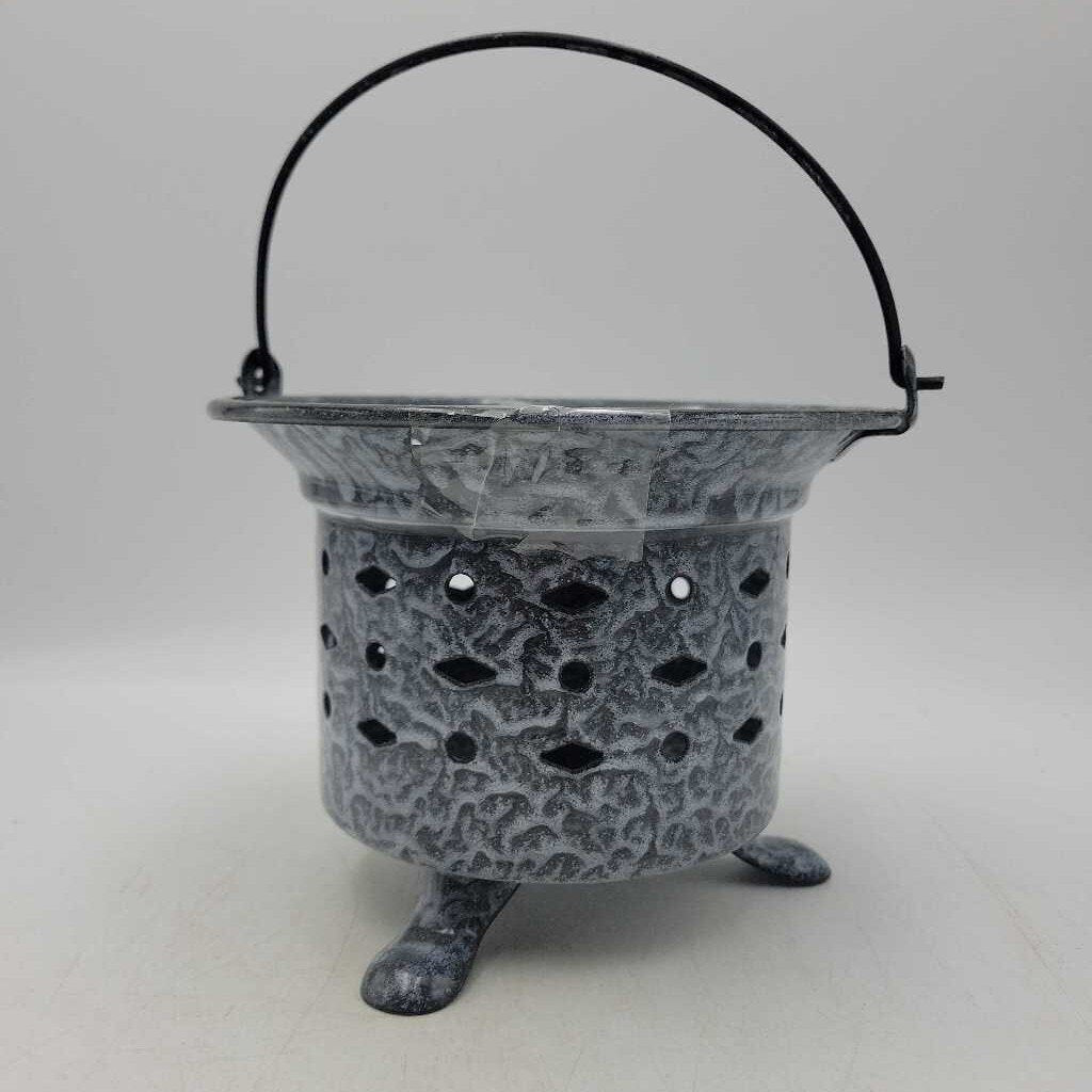 Antique Enamelware warmer (AGD)