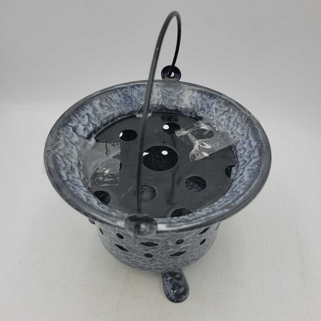 Antique Enamelware warmer (AGD)