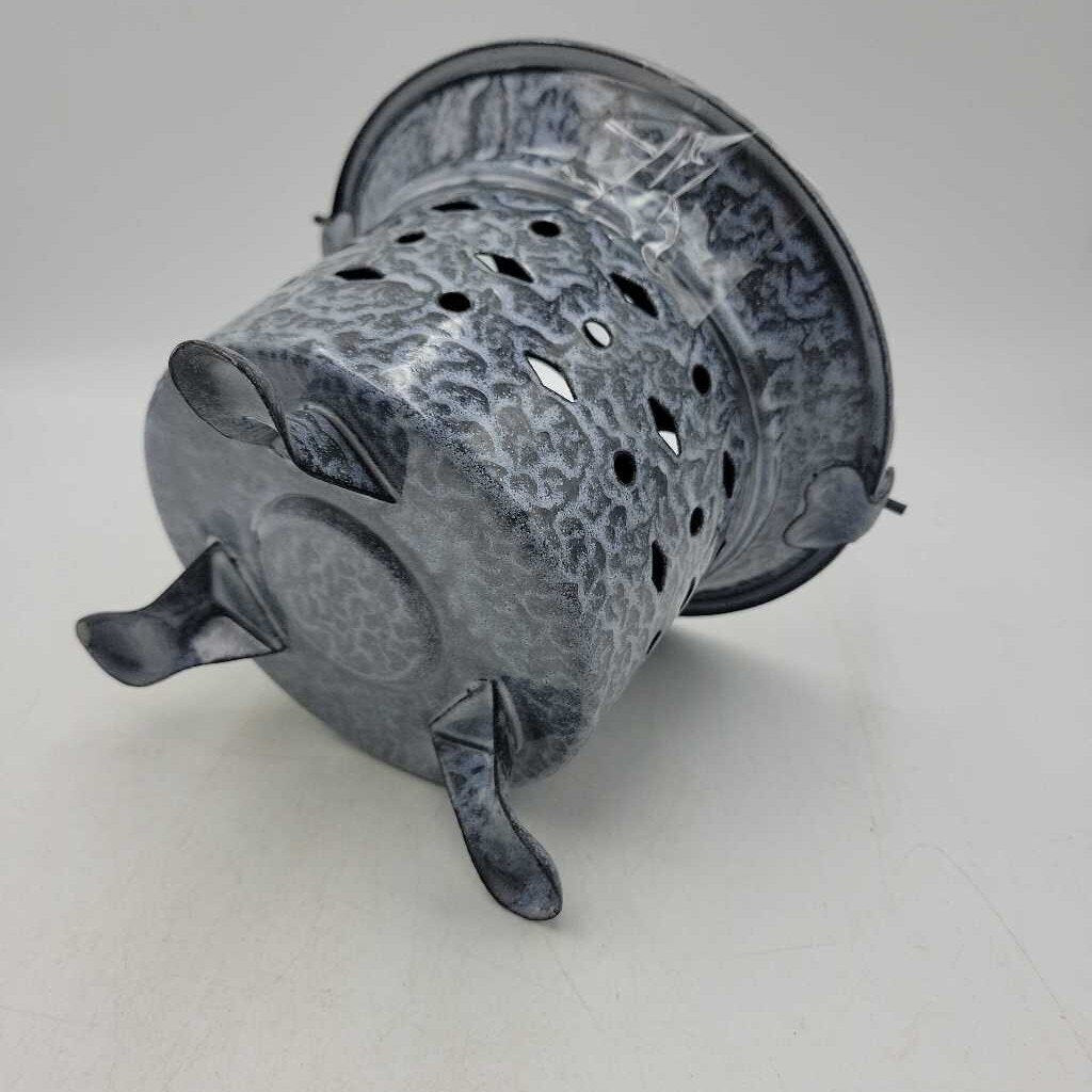 Antique Enamelware warmer (AGD)