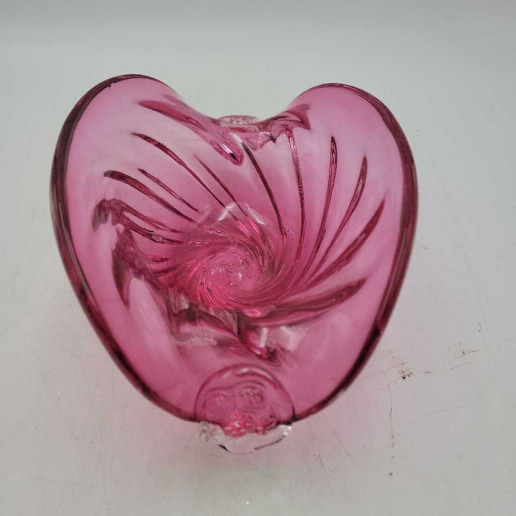 Cranberry art glass dish (MARR)