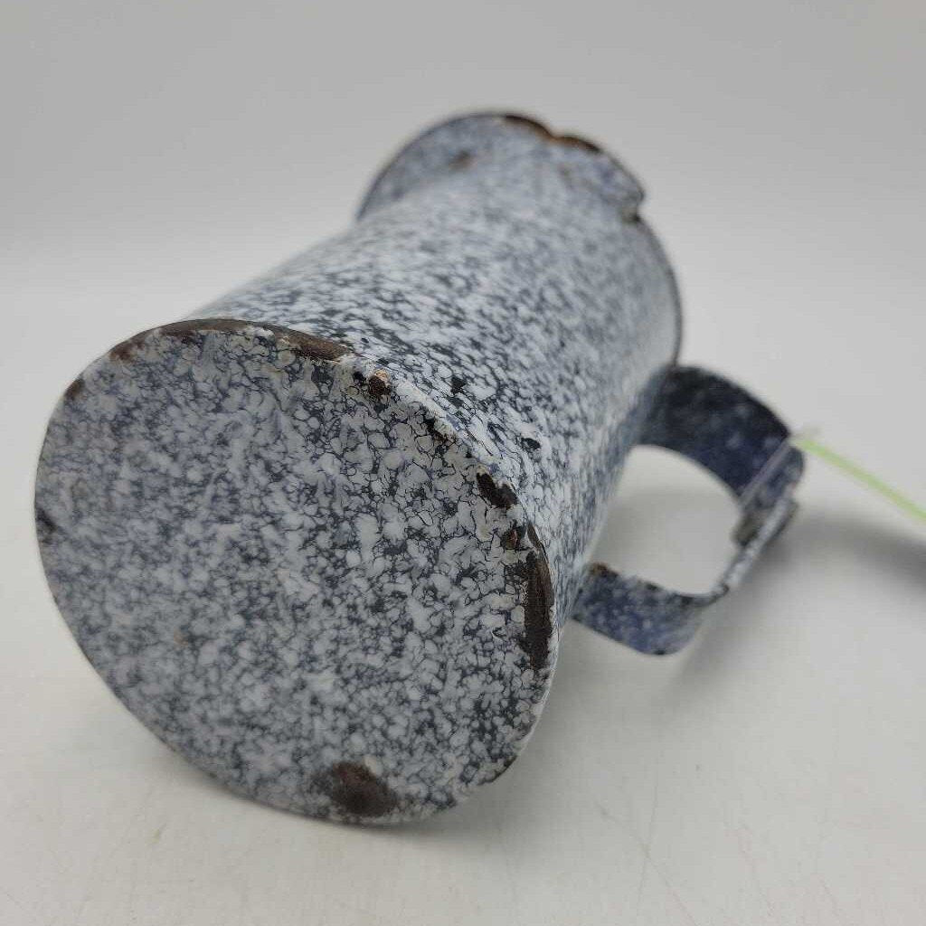 Rare Enamelled 1 Pint Measure (JL)