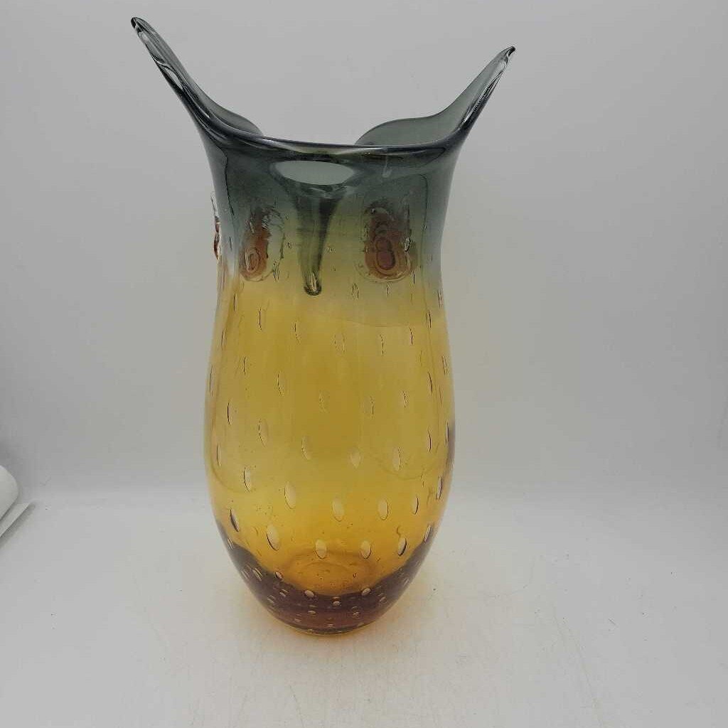 Vintage Art Glass Owl Vase (DEB)