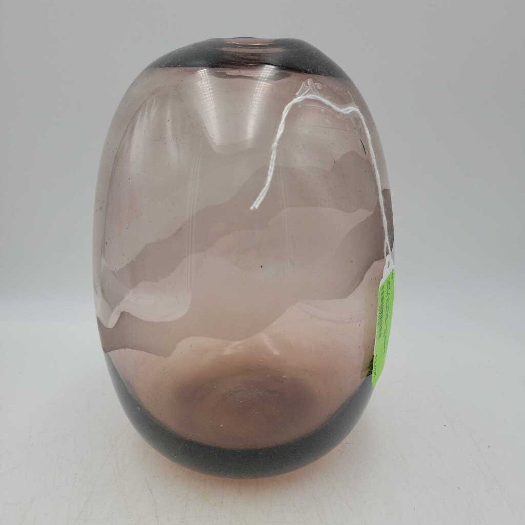 Art Glass vase Signed (DEB)