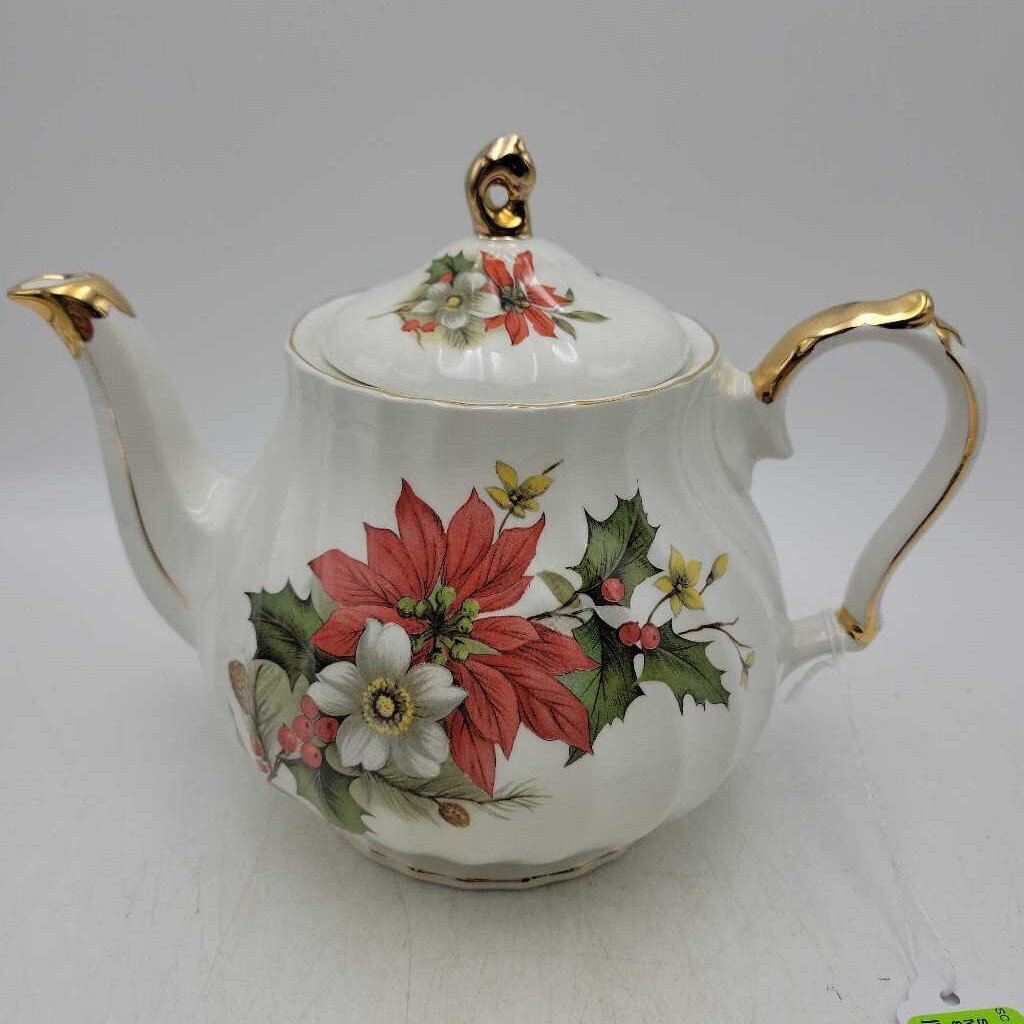 Sadler Poinsettia Teapot, Made in England SCCD0032