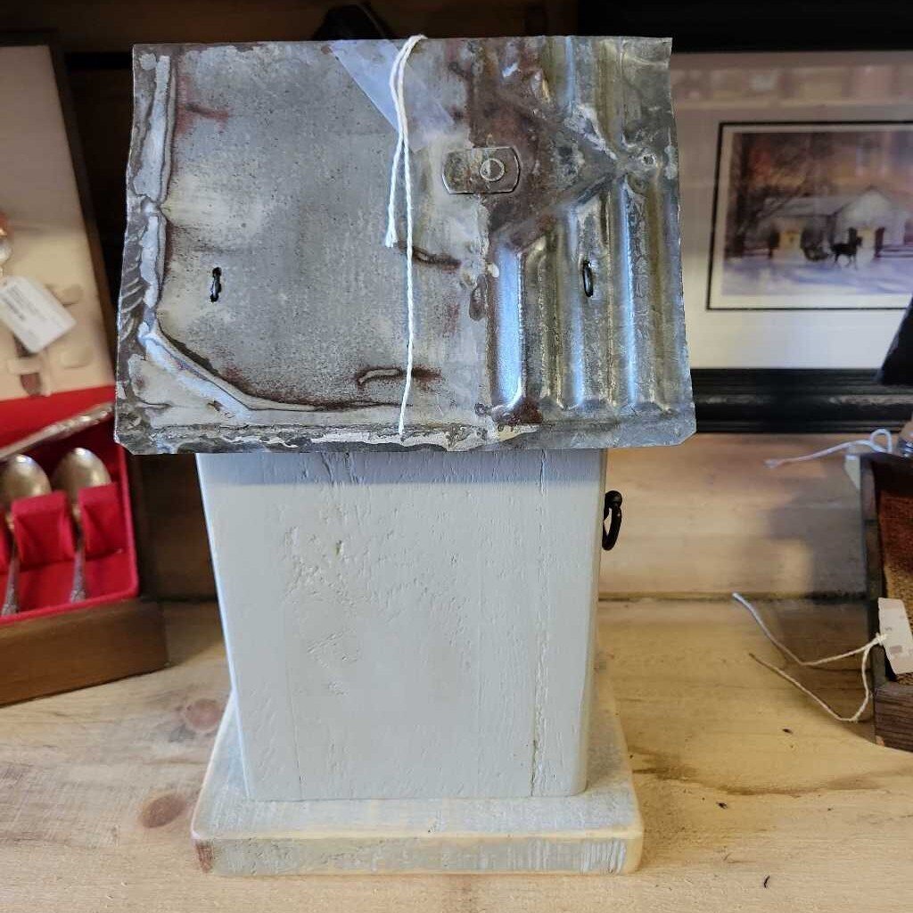 Birdhouse with rustic star (PC)