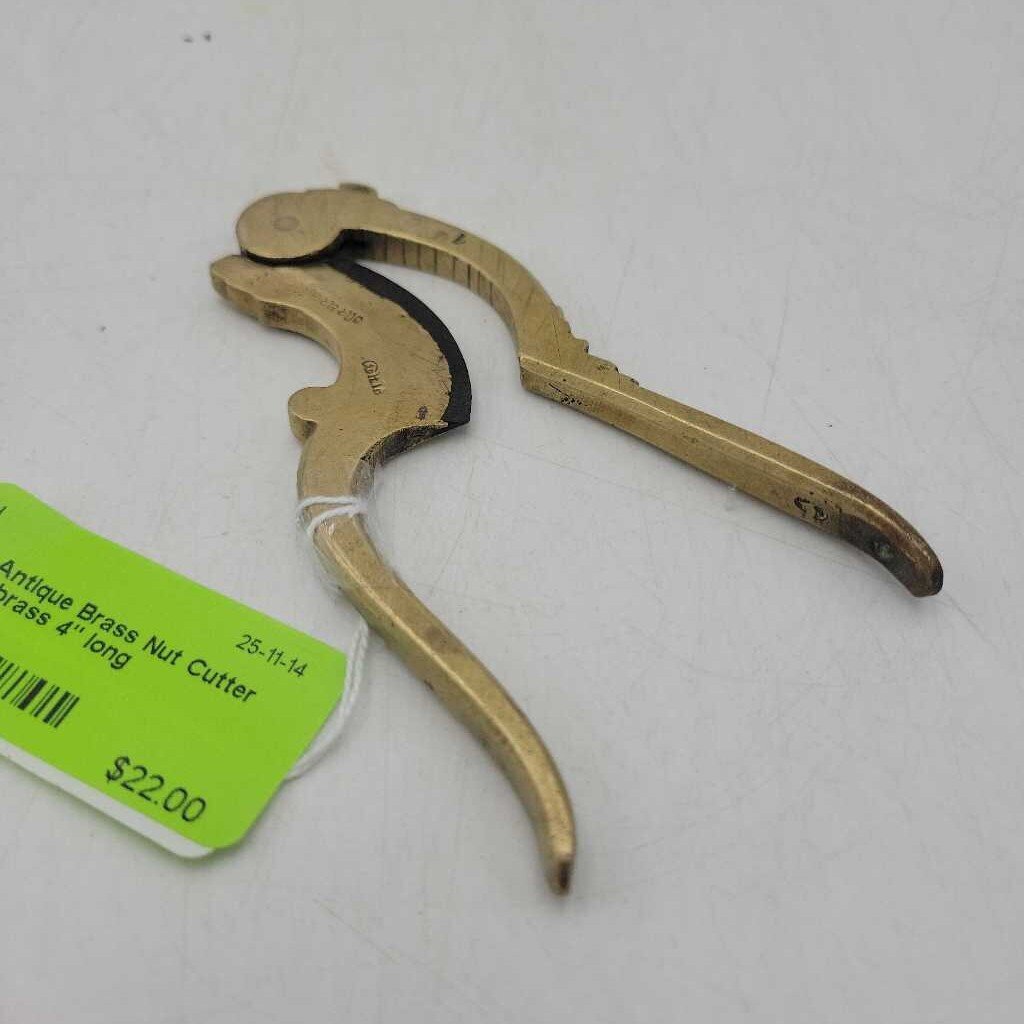 Antique Brass Nut Cutter (OH)