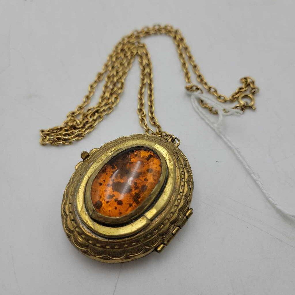 Rafael locket necklace (LIND)