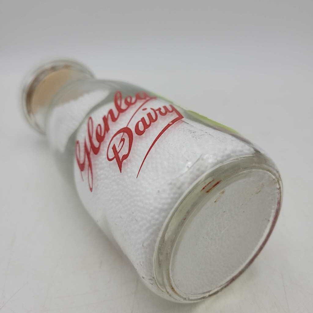 Glenlea Dairy Hamilton Milk bottle Half Pint (Jef)