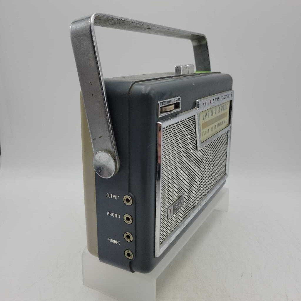 Toshiba Portable Radio (DR)