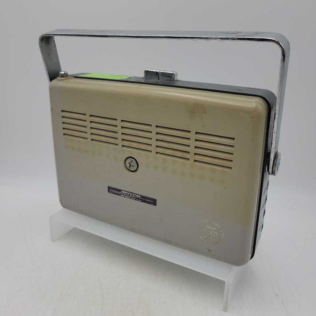 Toshiba Portable Radio (DR)