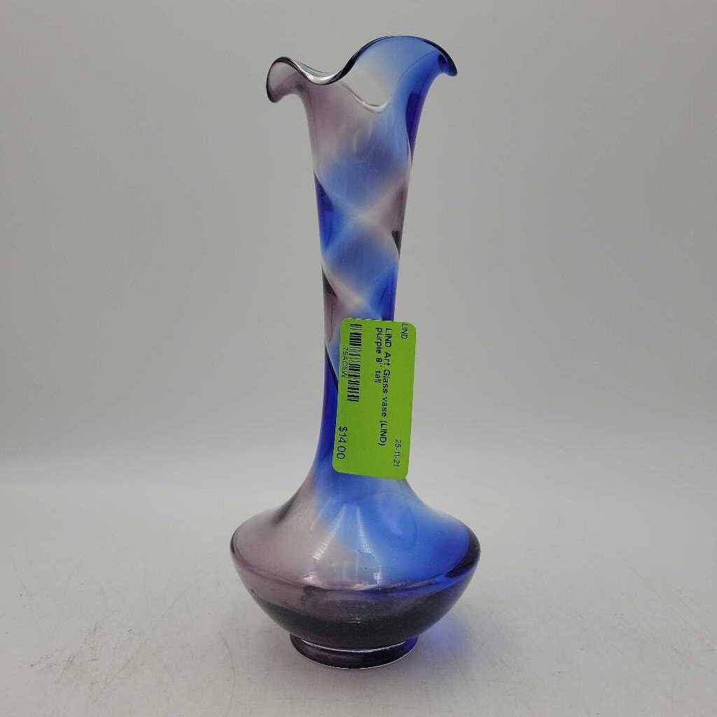 Art Glass vase (LIND)