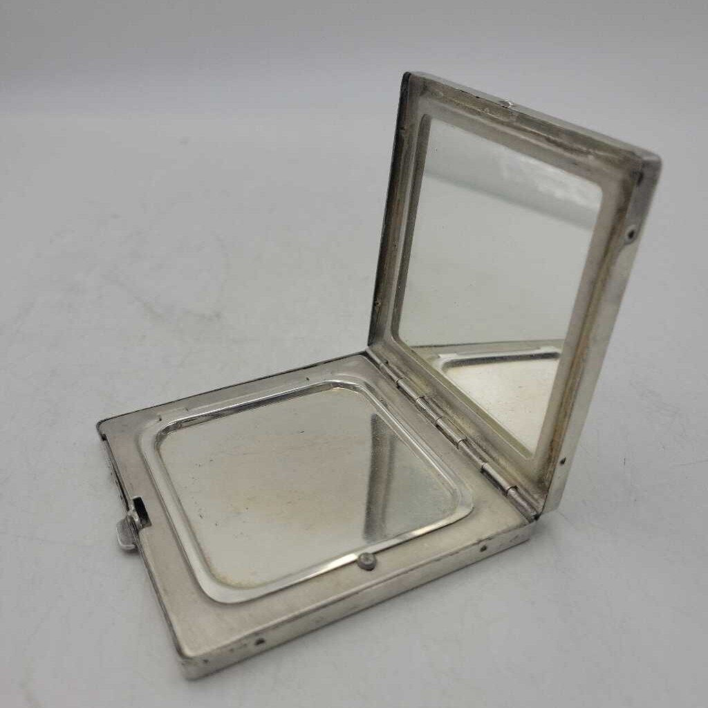 Sterling Silver Canadian compact (LIND)