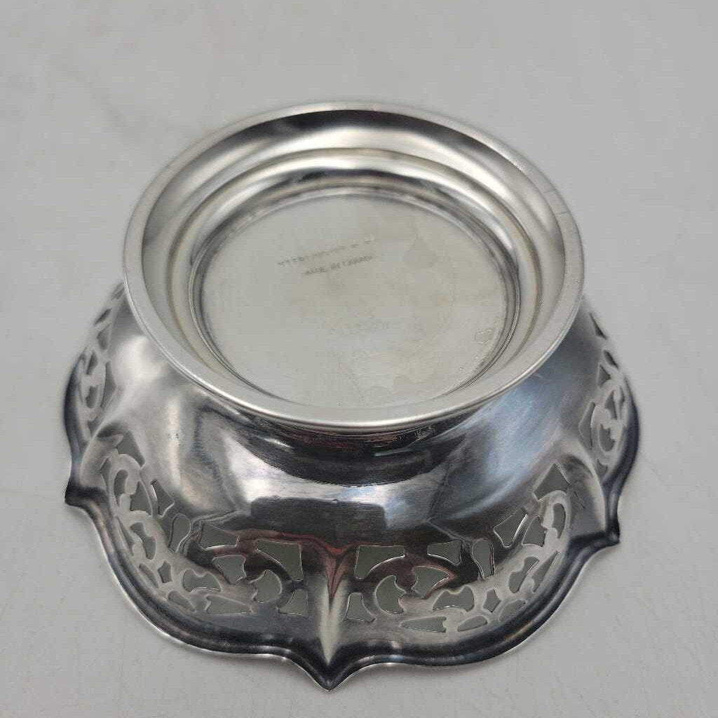 Sterling Silver Canada dish (LIND)
