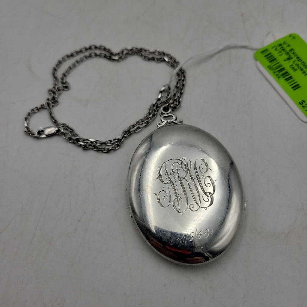 Exceptionally Large Sterling Locket c.1948 - 13405 (VT)