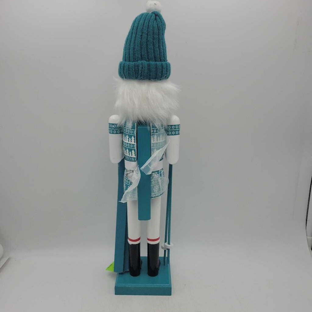 Skier Nutcracker (YVO) (511) nut cracker