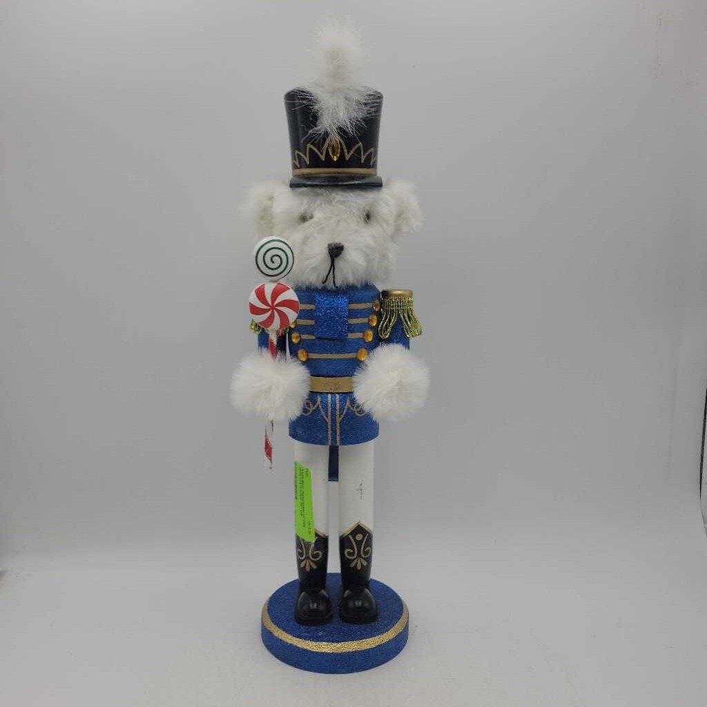 Bear Nutcracker (YVO) (511) nut cracker