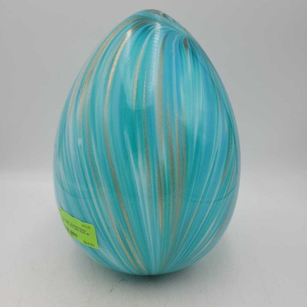 Large Turqoise Glass Egg (YVO) (511)