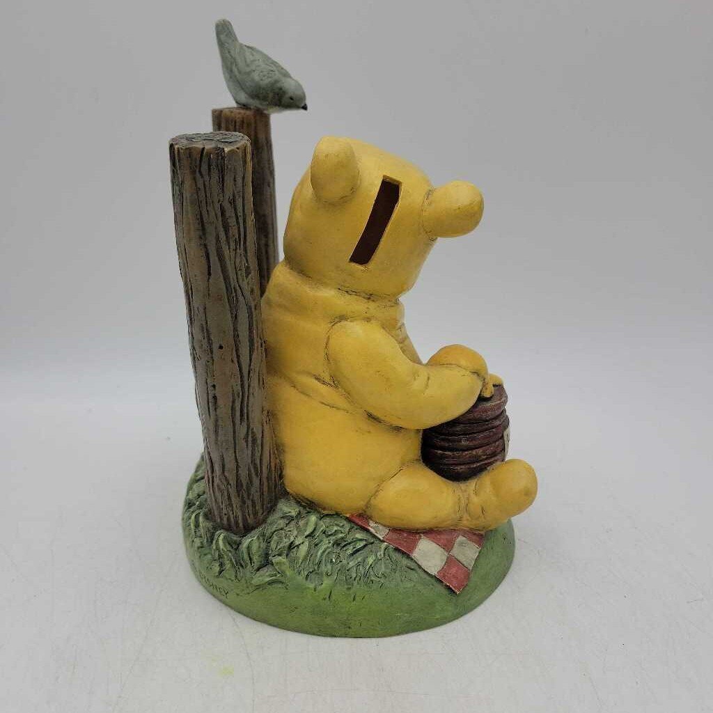 Classic Official Pooh Bank (YVO) (511)