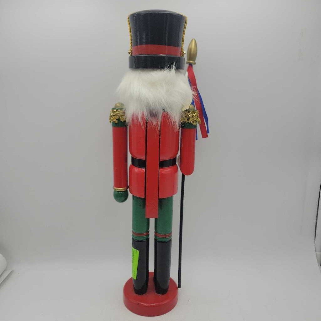 Nut Cracker (YVO) (511) nutcracker