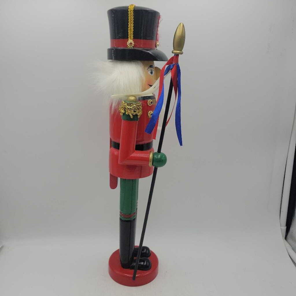 Nut Cracker (YVO) (511) nutcracker