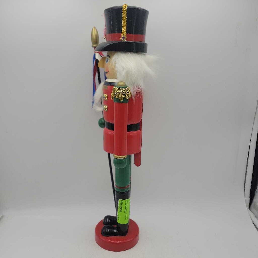 Nut Cracker (YVO) (511) nutcracker