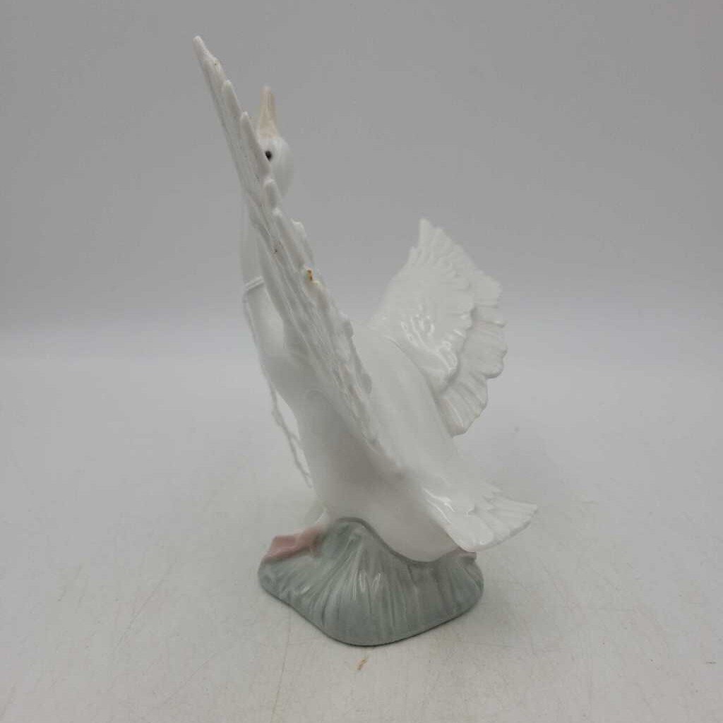 Lladro Goose (DEB) duck