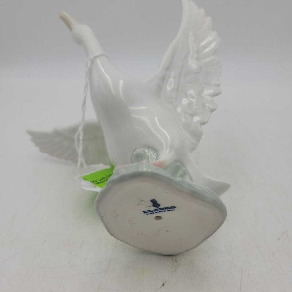 Lladro Goose (DEB) duck