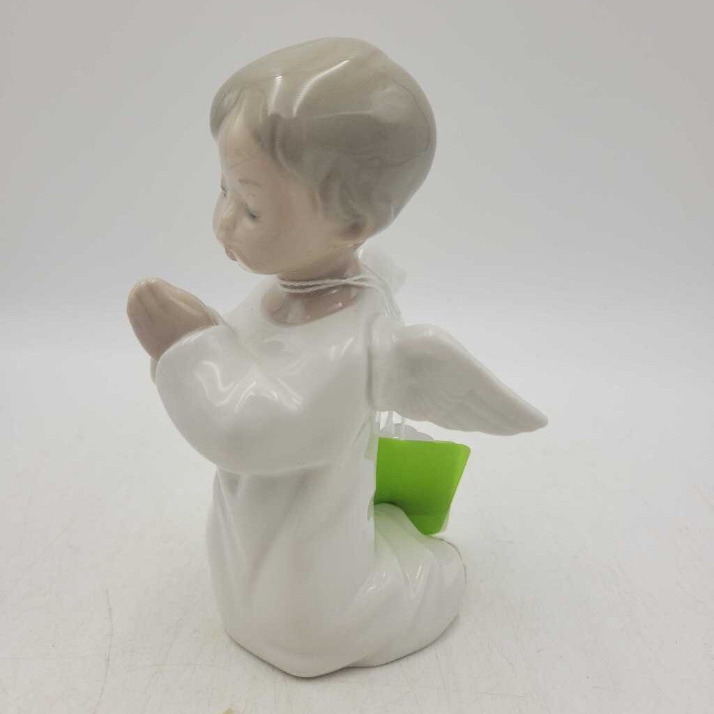 Lladro Praying Boy (DEB)