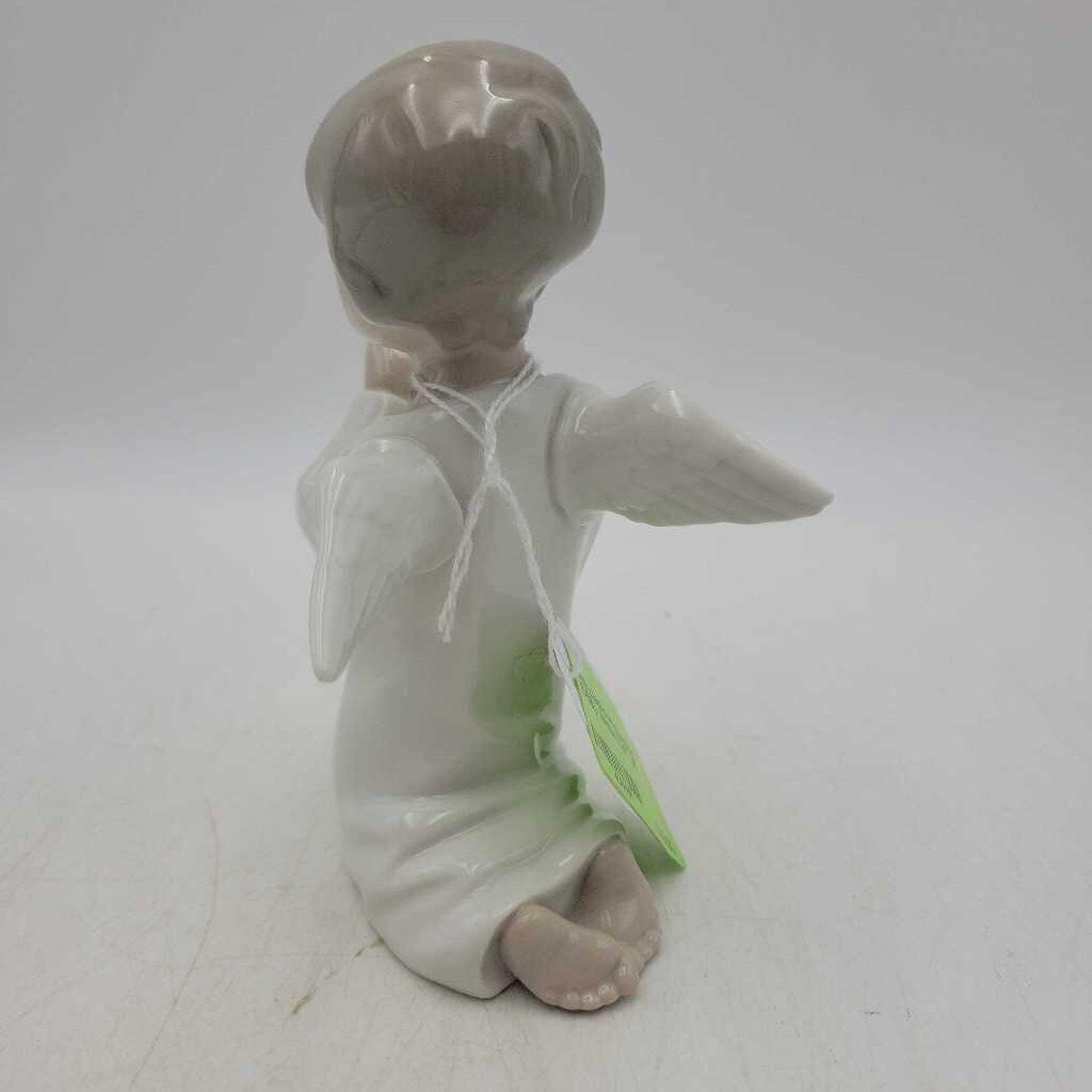 Lladro Praying Boy (DEB)