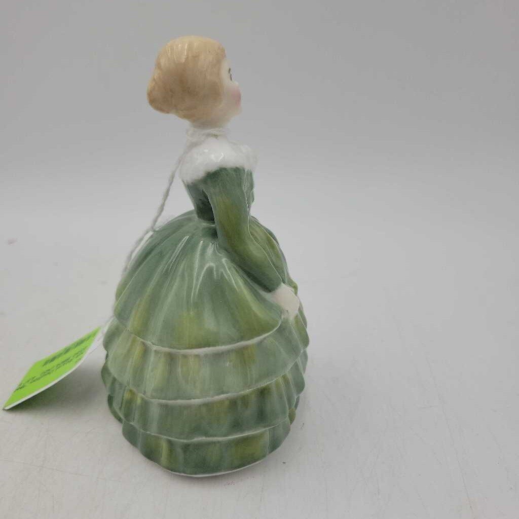 Royal Doulton "Belle" HN# 2340 #604 (NS)