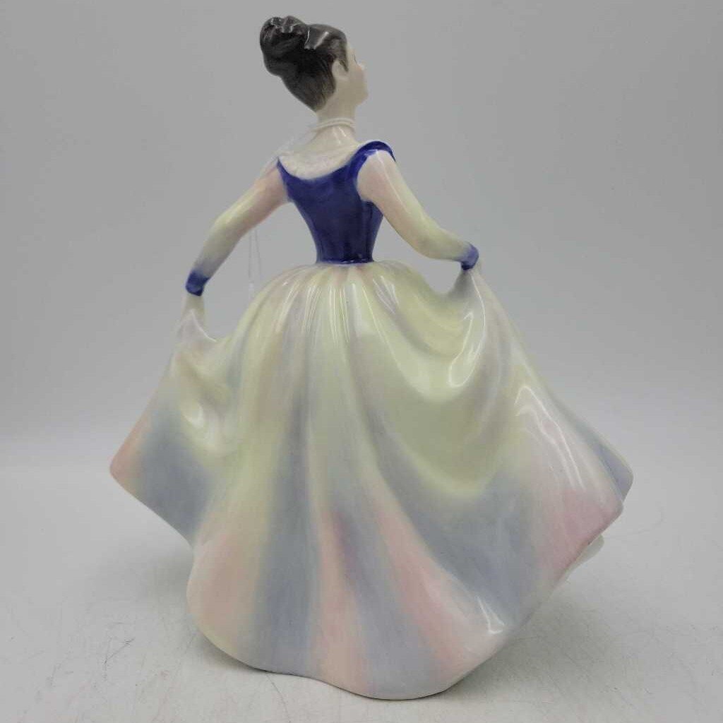 Royal Doulton "Lisa" HN# 2394 #604 (NS)