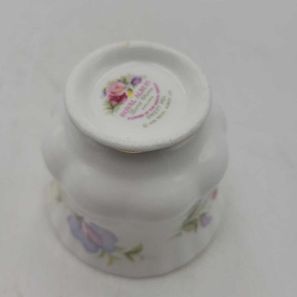 Royal albert April Mug cup only (TRE)